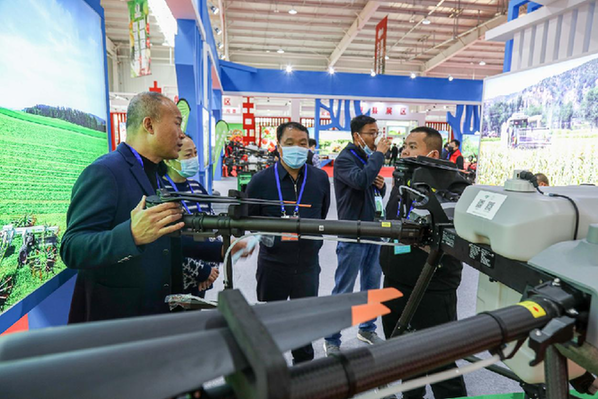 EMC易倍 EMC易倍体育果蔬运城·香飘世界——第六届山西（运城）国际果品交易博览会开幕(图3)