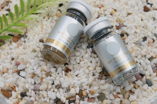 永葆青春 贝妮EMC易倍 EMC易倍体育芙小金瓶携三大黑技术开启冻龄新篇章(图2)