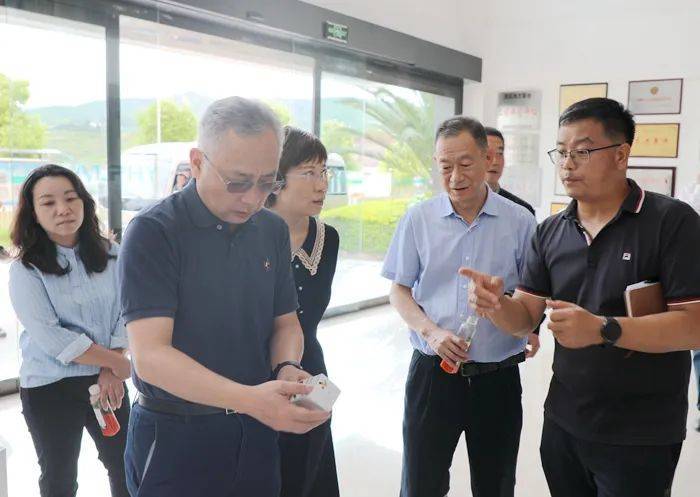 EMC易倍 EMC易倍体育国务院督导组莅临云南爱尔发生物技术股份有限公司调研指导(图6)