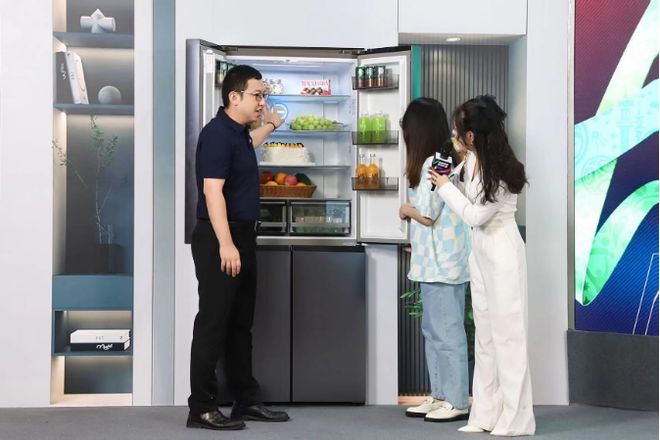 容声冰箱2022世界杯™定制系列新品发布一起围观黑科技EMC易倍 EMC易倍体育(图2)